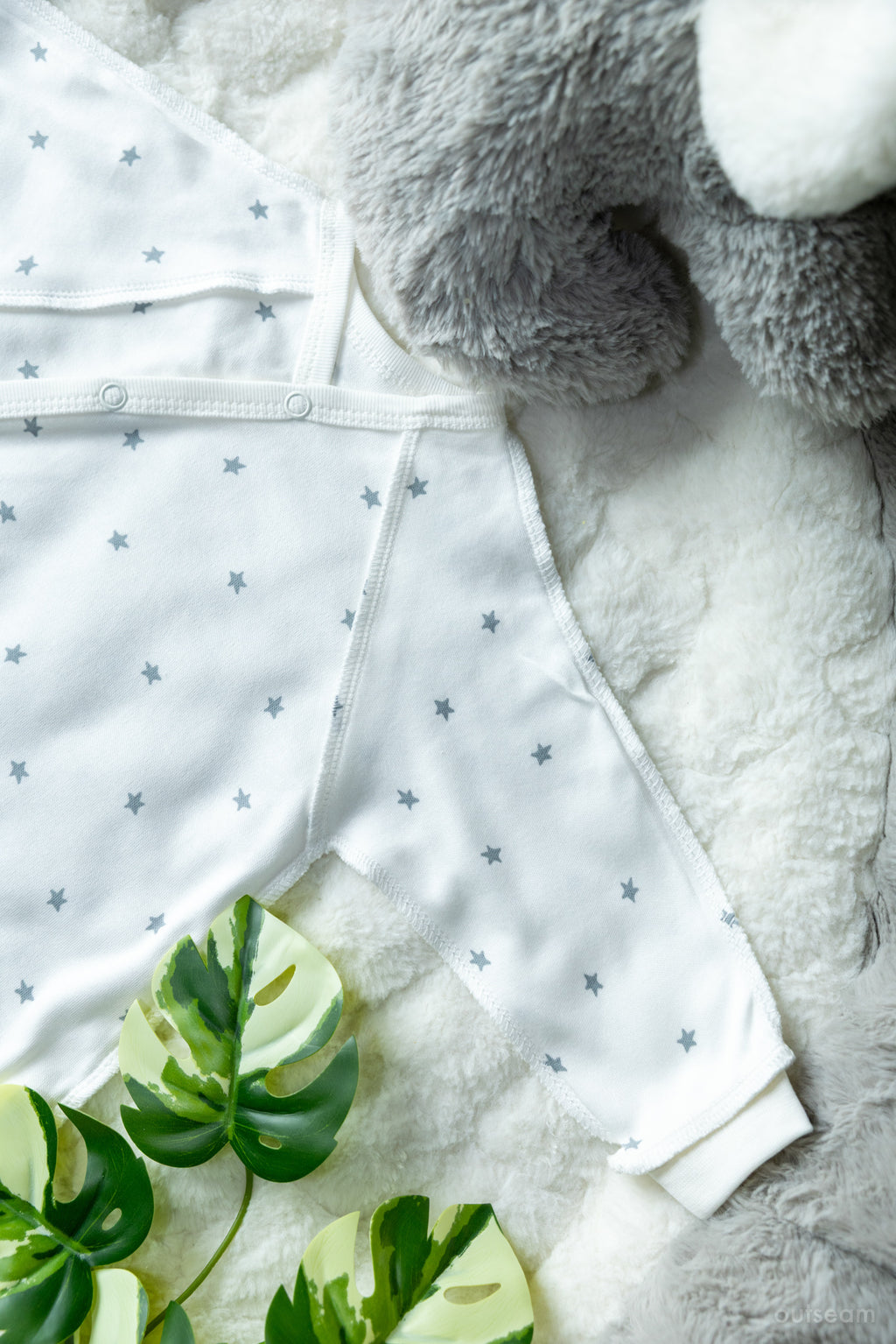 Outseam Sleepsuit Outseam Grey Stars — detail view 2